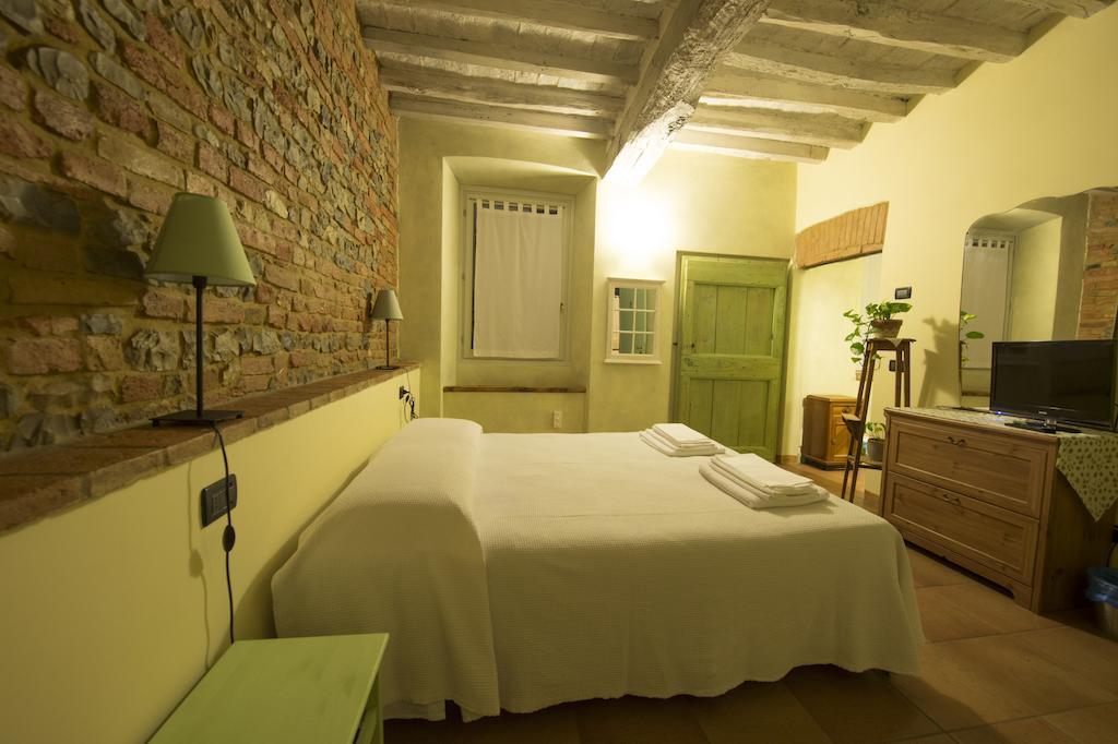Agriturismo Arte Contadina フィオレンツオーラ・ダルダ 部屋 写真